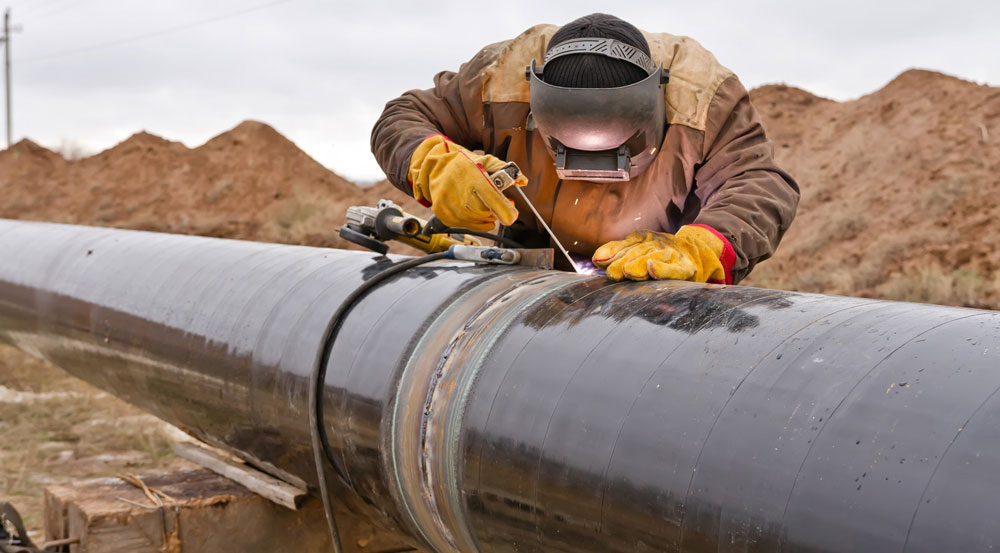 pipeline welder